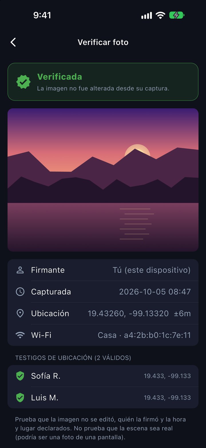 Verificar foto: «Verificada — la imagen no fue alterada desde su captura», con quién la firmó, la hora, la ubicación, la red Wi-Fi y dos testigos de ubicación válidos.